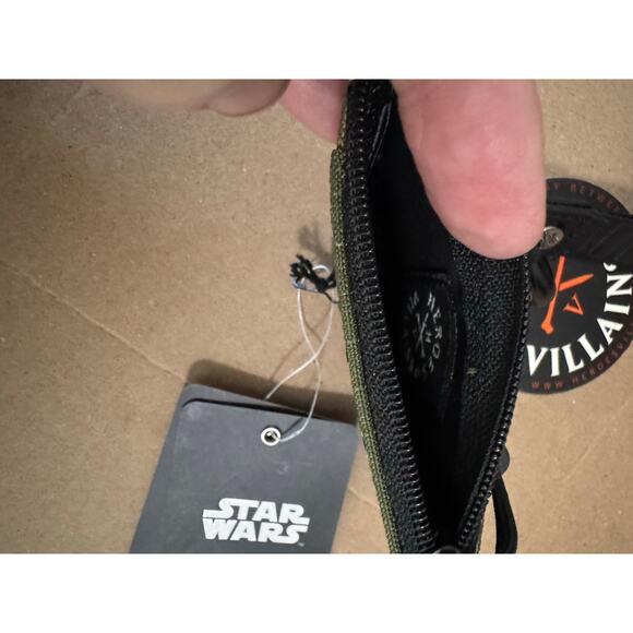 DISNEY STAR WARS HEROES & VILLIANS NWT Name badge Lanyard Wallet Keyring - Picture 6 of 7